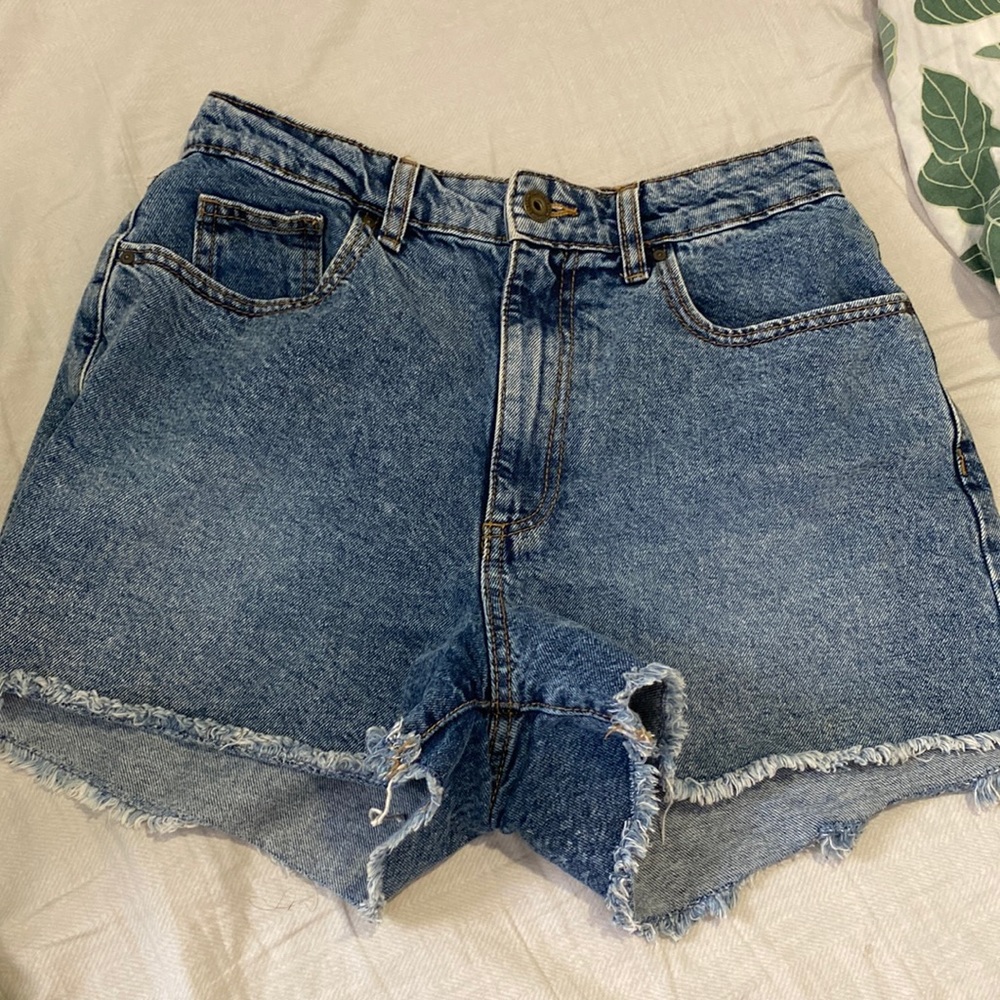 High rise mom shorts Cotton On